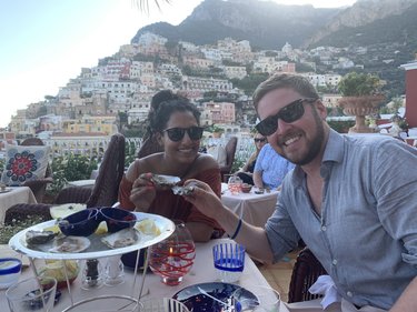 Eating oysters in the Amalfi coast, yummm