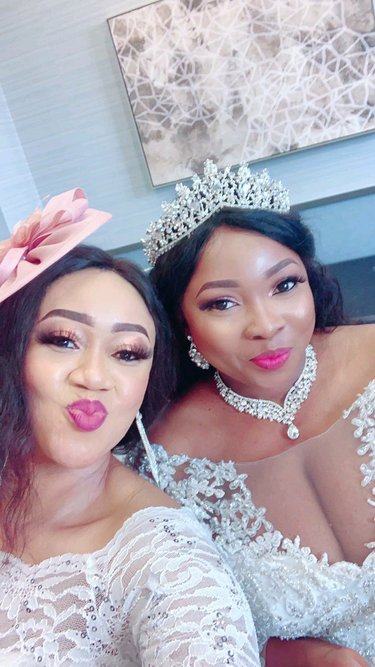 Maid of Honor and Bride (Oluchi Ibe and Mojisola Amosun-Ogunmola)