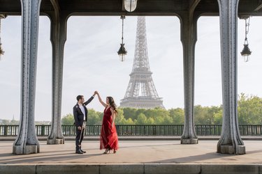 Pont de Bir-Hakeim, France