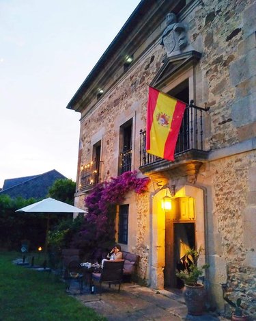 Wedding Reception: El Palacio del Tejo, San Mamés de Meruelo