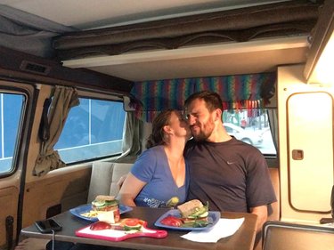 This scene could have been anywhere in South America. Many meals and kisses shared in our van Rudy.