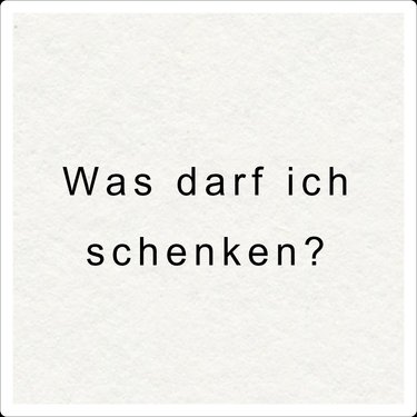 Unser größtes Geschenk ist es, mit euch zu feiern! Wenn ihr uns zusätzlich eine Freude machen wollt, danken wir euch herzlich für einen monetären Beitrag zu unseren Flitterwochen.